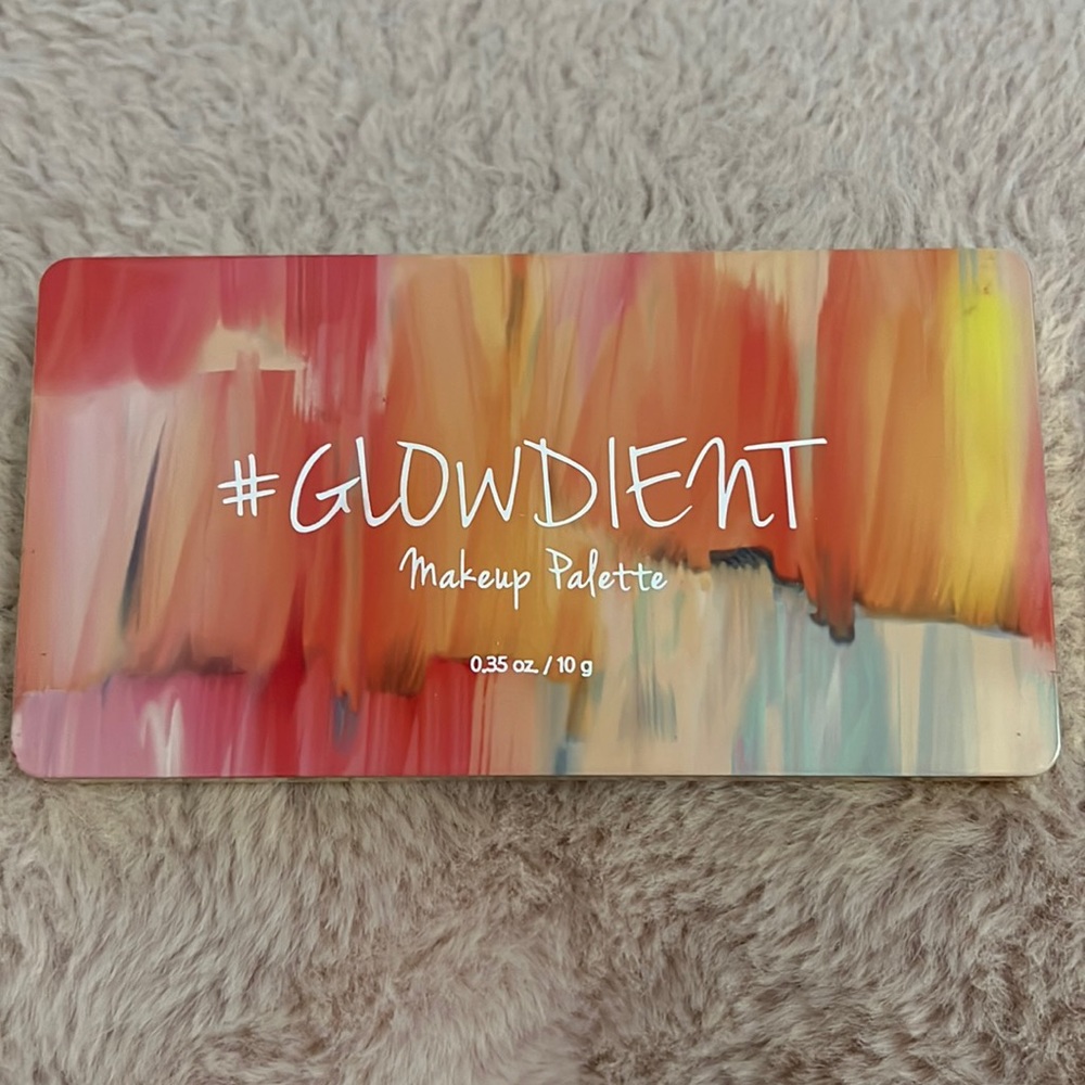 touch in Sol Makeup Palette